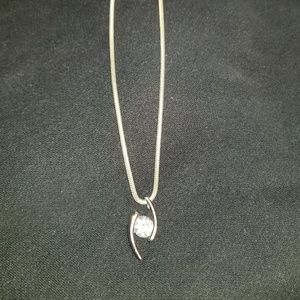 Necklace with sliders